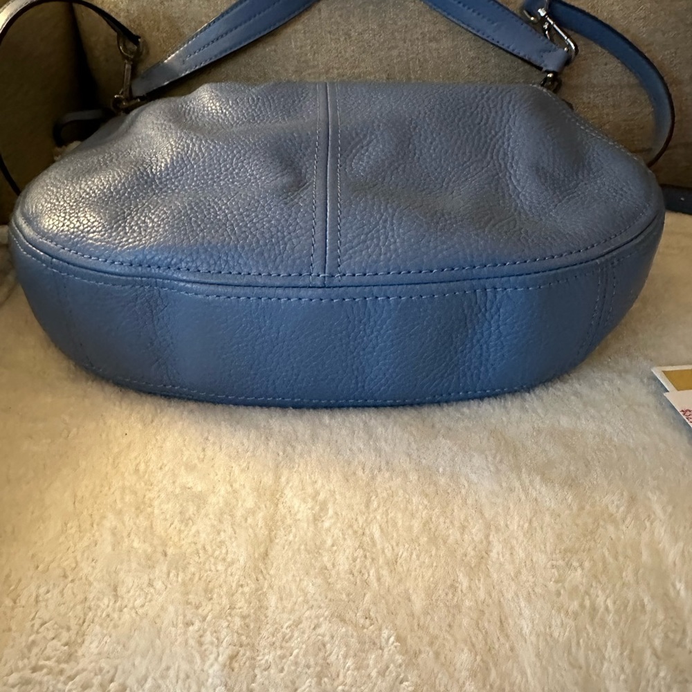 Michael Kors purse. - Picture 5 of 5
